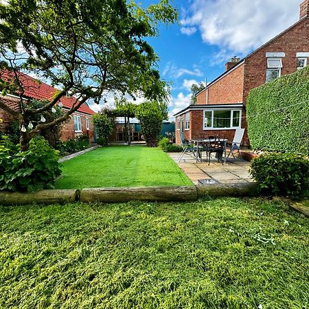 Luxury Isla Cottages, Bourne! Dog-Friendly, Countryside Views, Garden, Parking, 5Mins Pubs - Family Holiday Eksteriør bilde