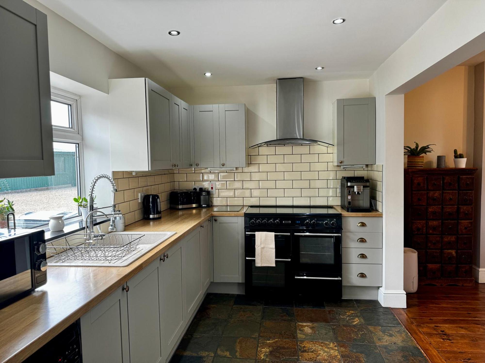 Luxury Isla Cottages, Bourne! Dog-Friendly, Countryside Views, Garden, Parking, 5Mins Pubs - Family Holiday Rom bilde